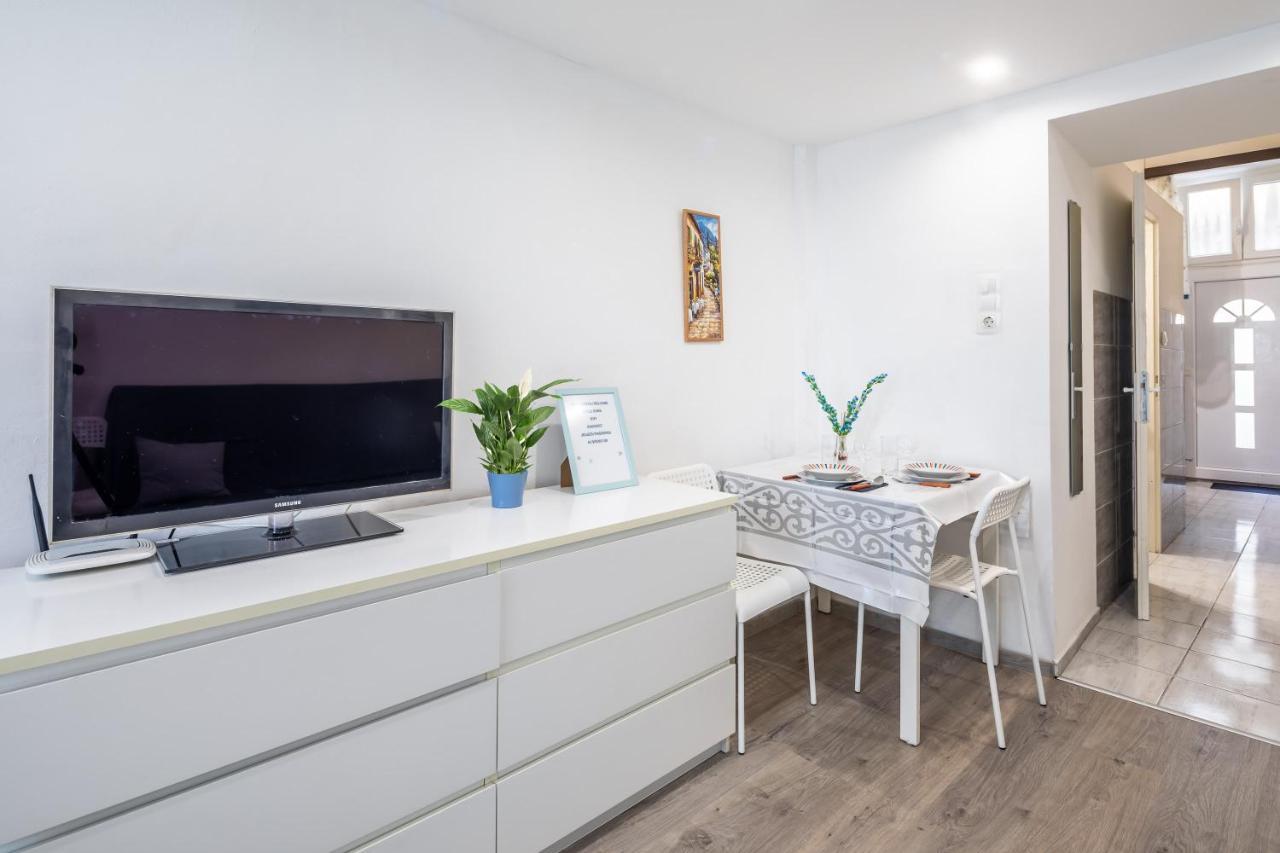 Simple And Central A C Home Budapest Esterno foto