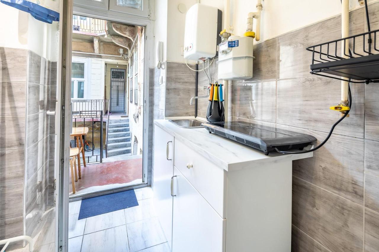 Simple And Central A C Home Budapest Esterno foto