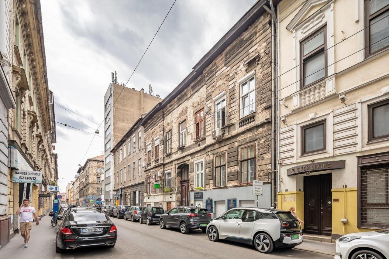 Simple And Central A C Home Budapest Esterno foto
